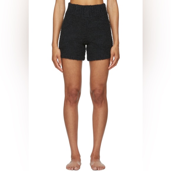 Skims Cozy Knit Boucle Teddy High Waisted Shorts Black Onyx L/XL - Picture 16 of 16
